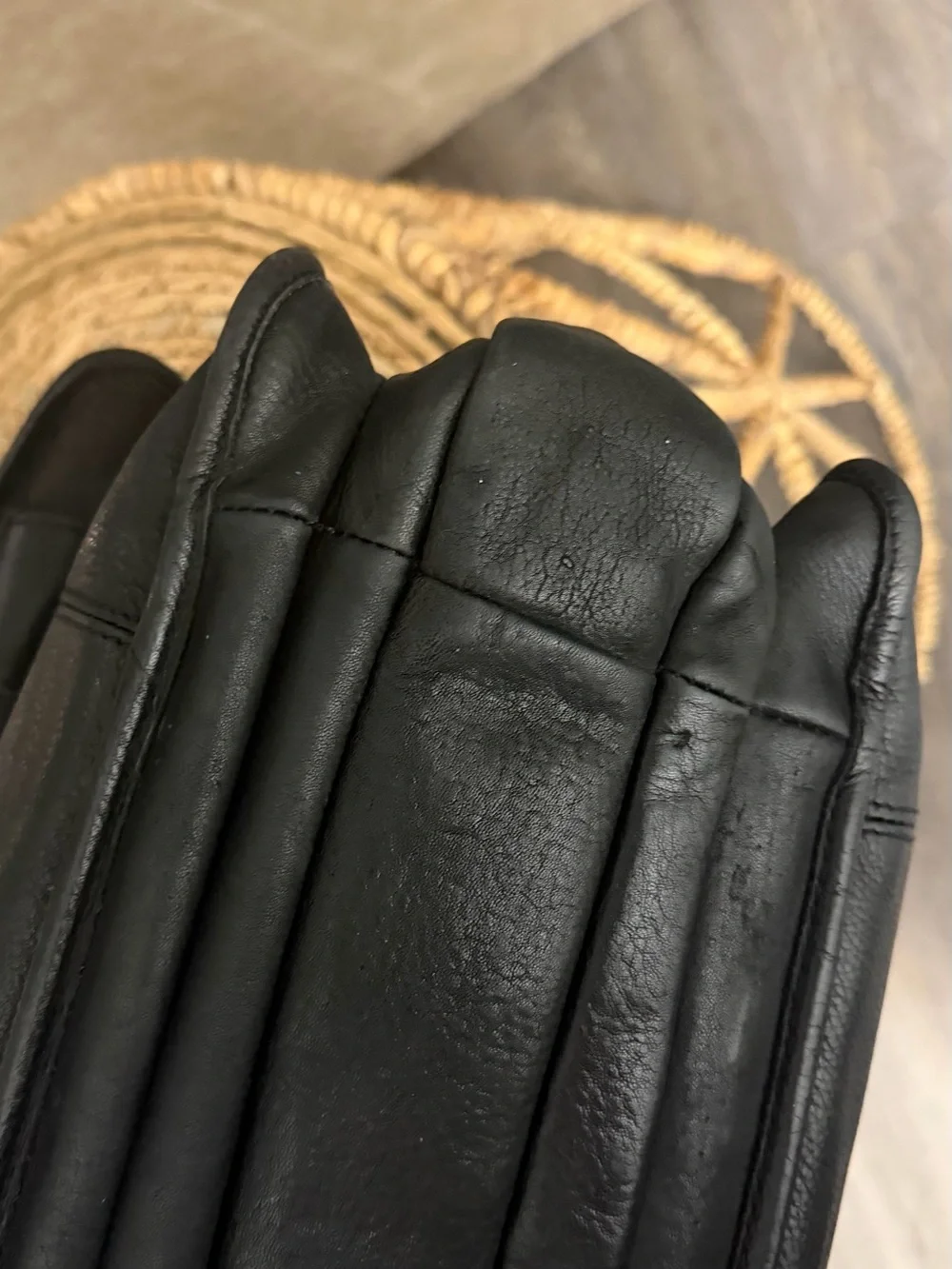 Wilson’s Leather Black Genuine Leather Garment Bag Suit Travel Carrier Vintage